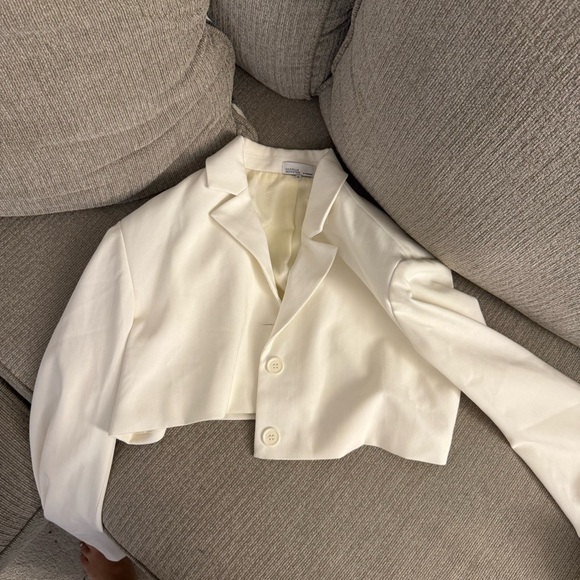 Danielle Bernstein Ivory Jacket - Picture 1 of 3